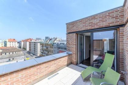 Hotel Caroline - image 10