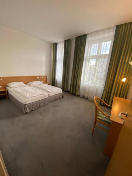 Kolbeck Rooms - image 23