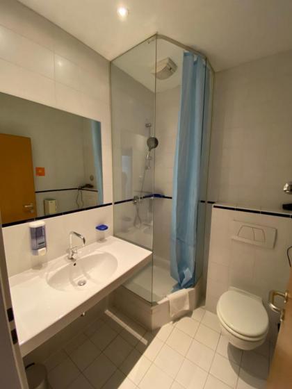 Kolbeck Rooms - image 24