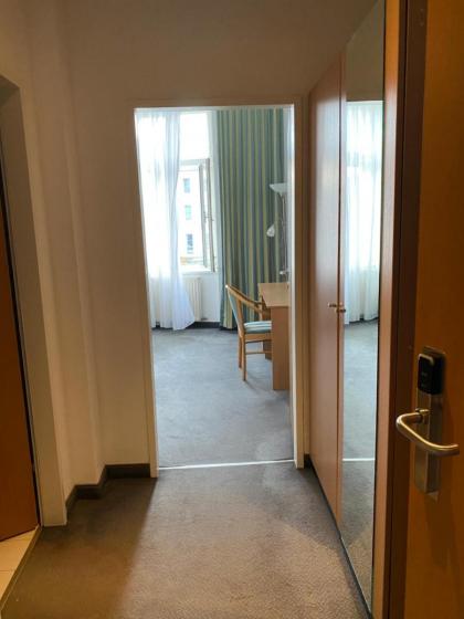 Kolbeck Rooms - image 25