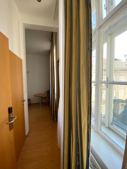 Kolbeck Rooms - image 26