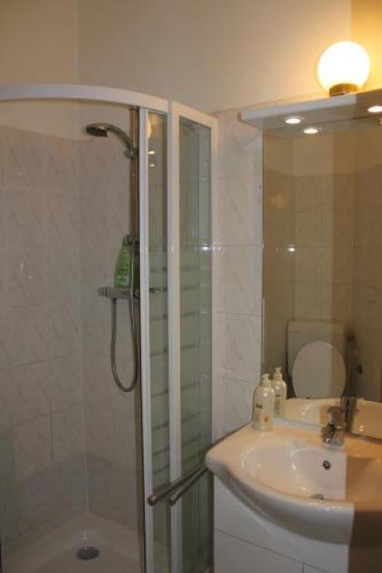 Arnes Hotel Vienna - image 16