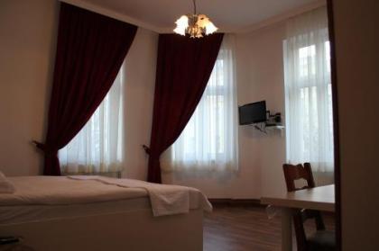 Arnes Hotel Vienna - image 8