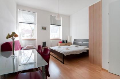 Premium Apartments Klimschgasse - image 17