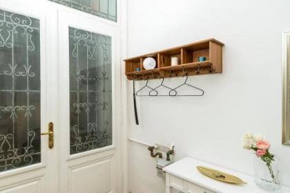 Senator Suite Stephansplatz by welcome2vienna - image 18