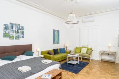 Senator Suite Stephansplatz by welcome2vienna - image 5