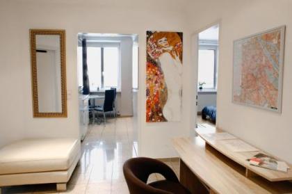 Prestige Vienna Apartment - image 1