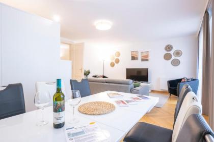 Moulin Rouge Suite - image 22