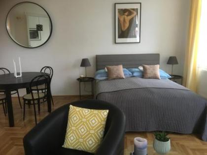 Apartment Vienna Smart Living - image 14