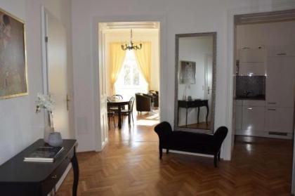 Apartment Vienna Smart Living - image 8