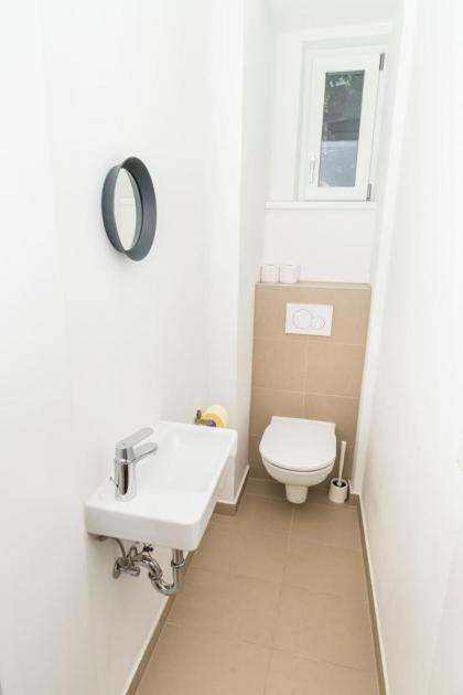 Prater Balcony Suite - image 25