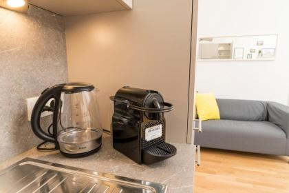 Prater Balcony Suite - image 30