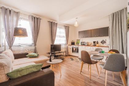 10 Min. Downtown - 49sqm - Parking - Metro 100m - image 5