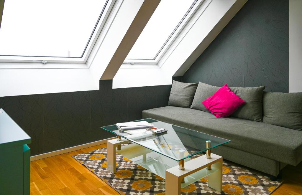 Hideaway Suite Danube Canal - main image