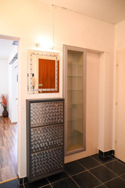 Cozy Apartment Margareten - image 21