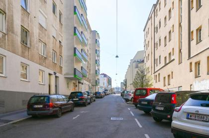 Cozy Apartment Margareten - image 27