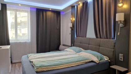 Elegance Wien - image 23