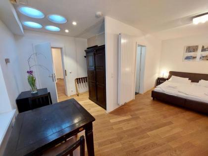 Vienna Studio Apartments - image 10