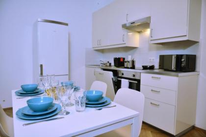 Jimmy's Apartments Suites - image 21