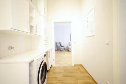 HeyMi Apartments Karlsplatz - image 21