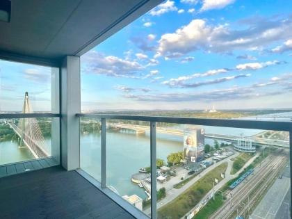 Luxury Waterfront Sky Residence - image 23