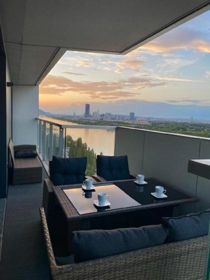 Luxury Waterfront Sky Residence - image 25