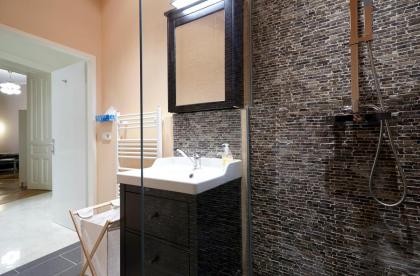 Urban ApartmentS in Vienna Downtown - image 23
