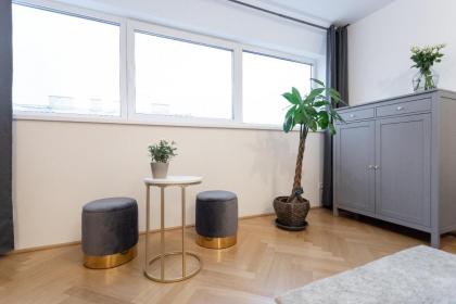 ?NEW?Luxus Studio?NETFLIX/BOXSPRING ?10min Centre? - image 21