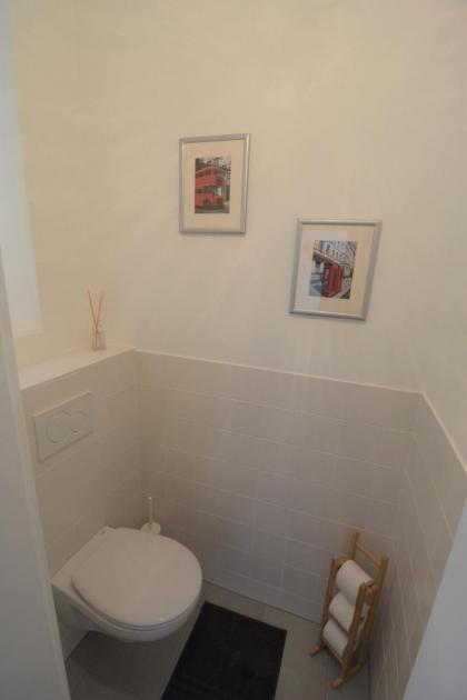 ?NEW?Luxus Studio?NETFLIX/BOXSPRING ?10min Centre? - image 28