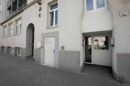 Spacious apartment in the 2nd district. - image 8