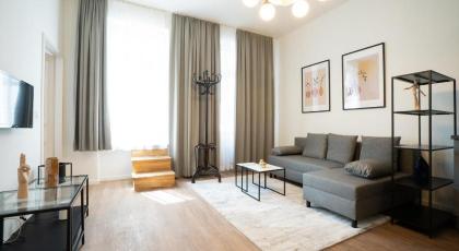 Sunny apartment in Leopoldstad terrace with grill - image 28