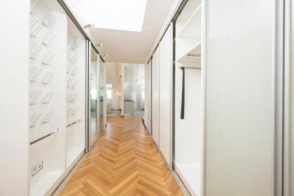 Penthouse Staatsoper - image 25