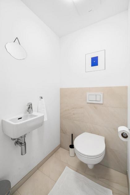 Local design central apartments - Eclectic Escape Apartments by Arbio - image 25