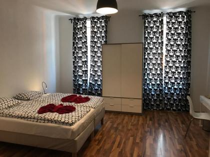 Apartment with living room 2 bedrooms balcony - image 22