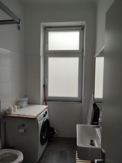 Kleinwohnung beim Reumannplatz (U-Bahn) - image 29