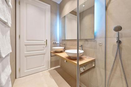 Apartments Theobaldgasse - Exclusive opportunity since construction close by - image 21