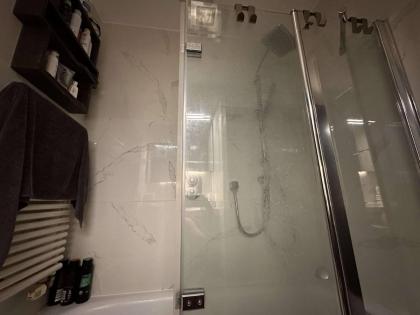 City-Penthouse mit 4 Terassen und Whirlpool - image 23