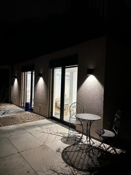 Schöne Wohnung mit Terrasse in dem Stadtzentrum - image 24
