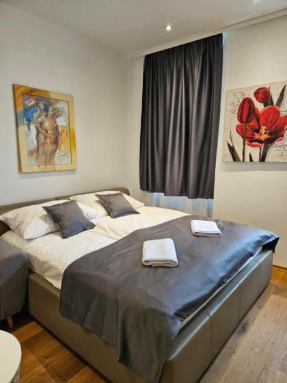 Vienna Apartments - image 21