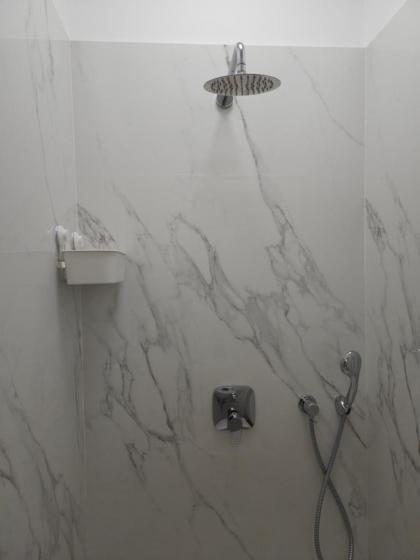Vienna Apartments - image 25